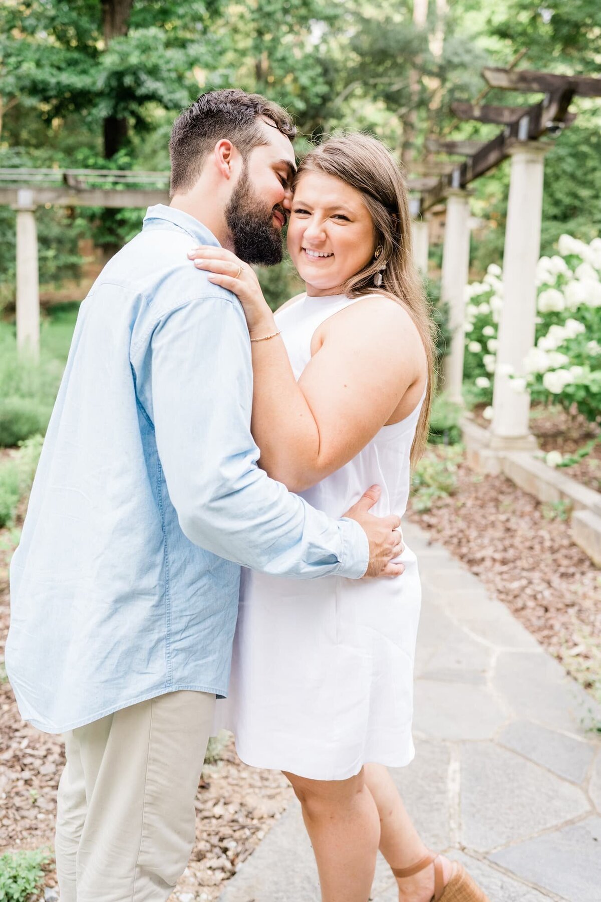 Elli-Row-Photography-CatorWoolford-Gardens-Engagement_3054