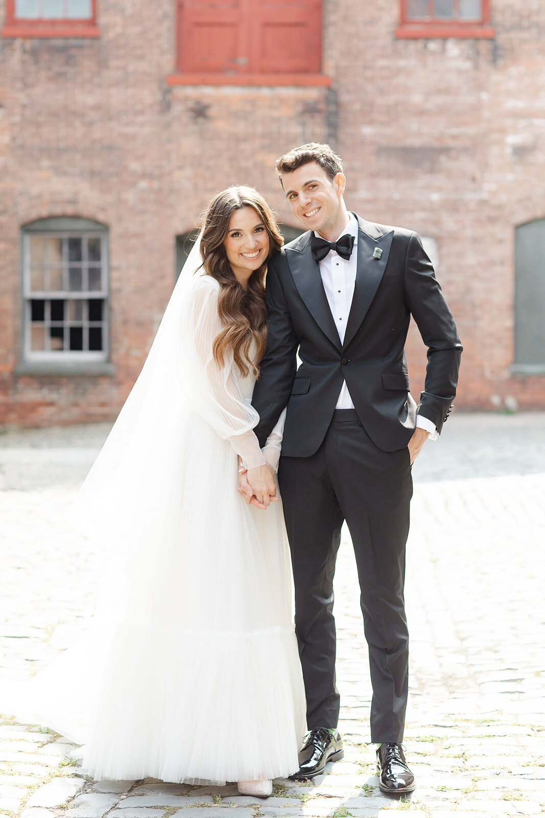 Victoria and Judah-Alex Knight Studio4