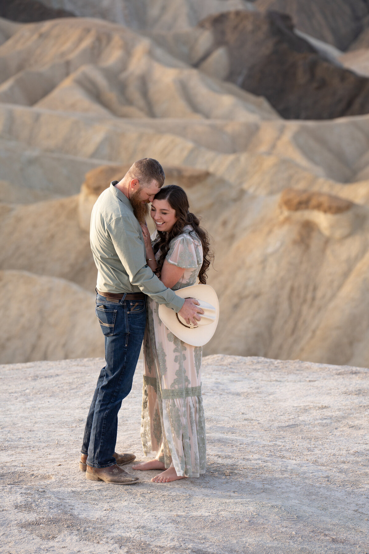 Death-Valley-National-Park-Maternity-Session-16