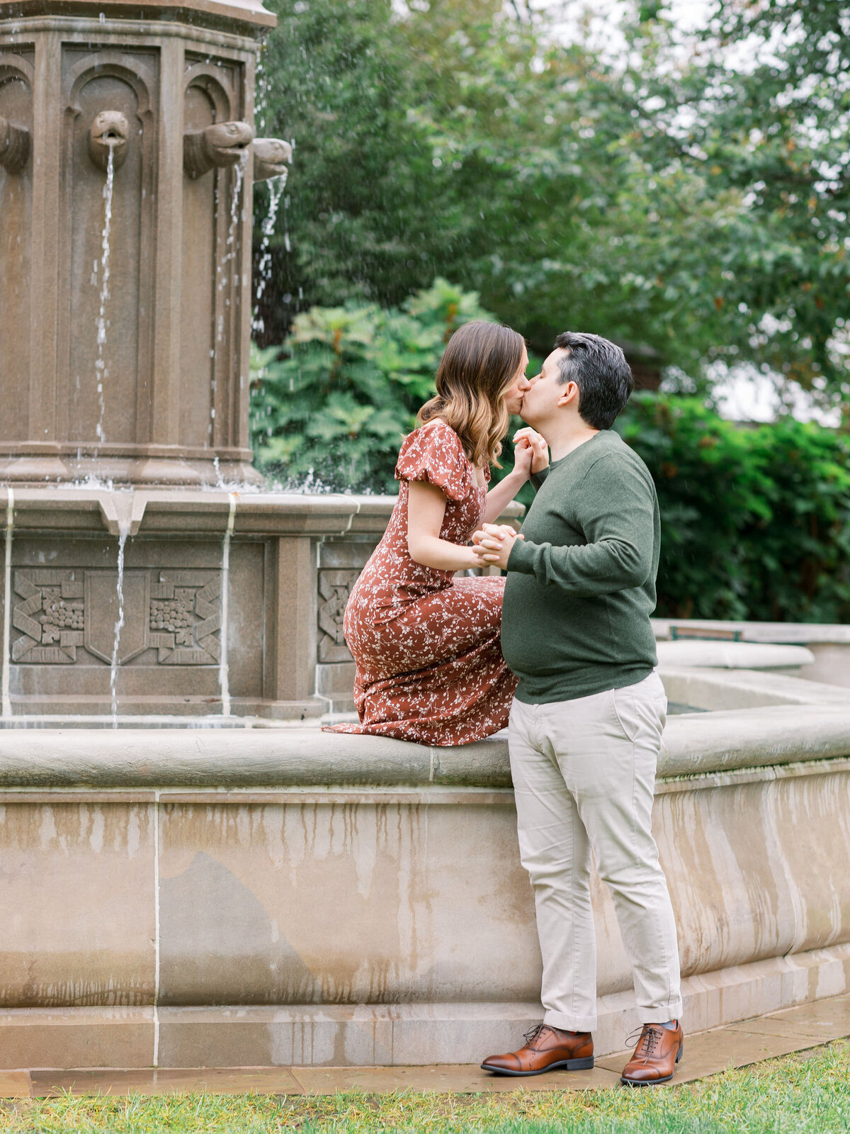 anne-troxel-pittsburgh-wedding-photography-mellon-park-engagement-photos-lgbtq-light-and-airy-7