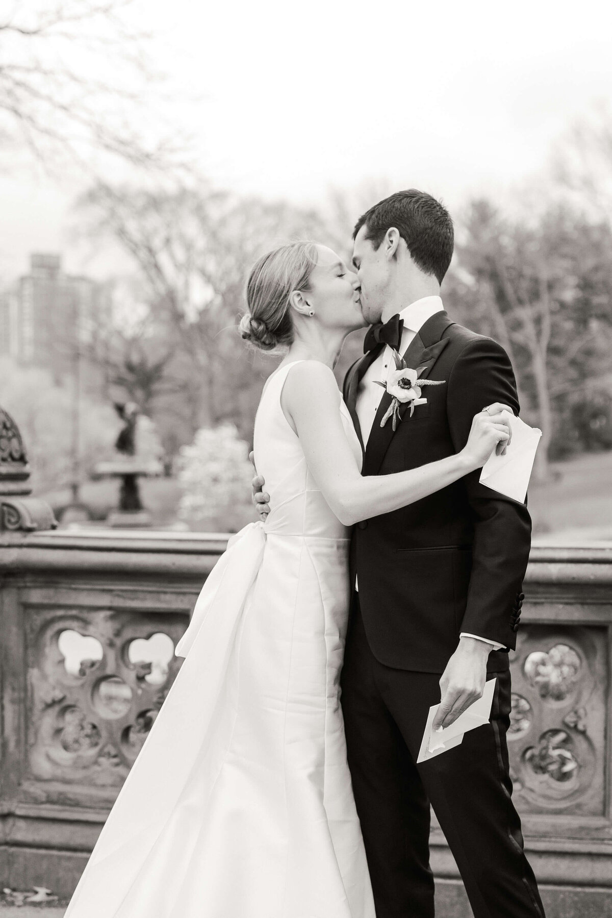 Central_Park_Boathouse_Wedding_029