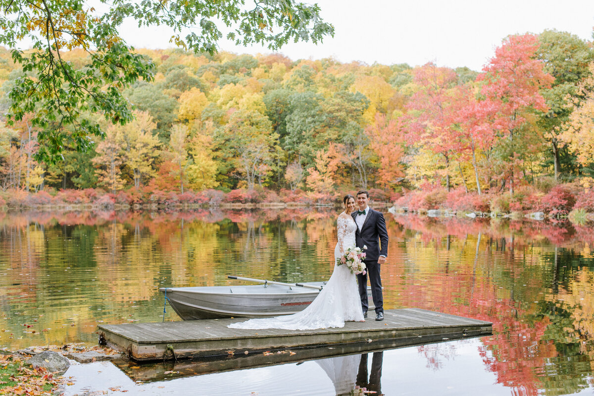 Cedar-Lakes-Estate-fall-wedding-1844