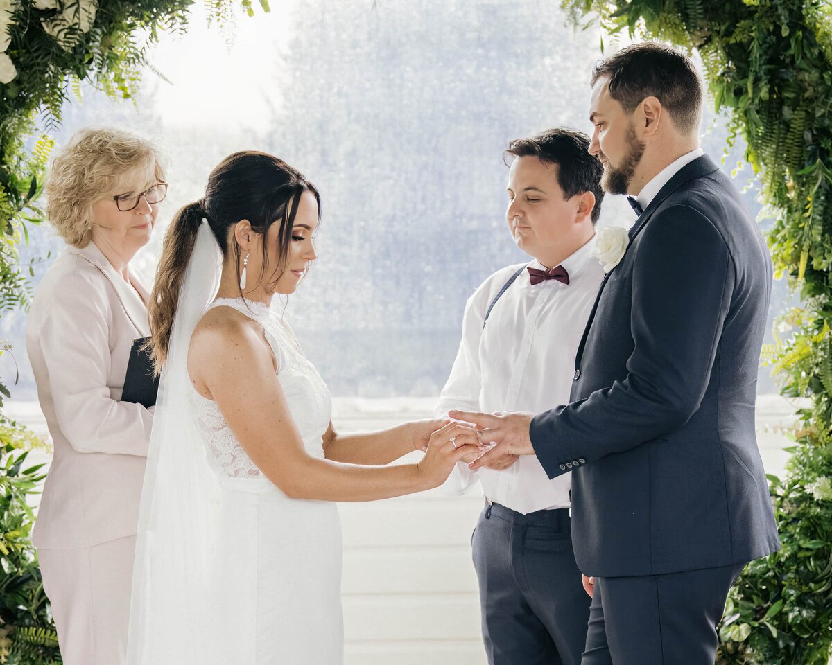 Wedding ceremony at the Arbour in Sirromet Winery