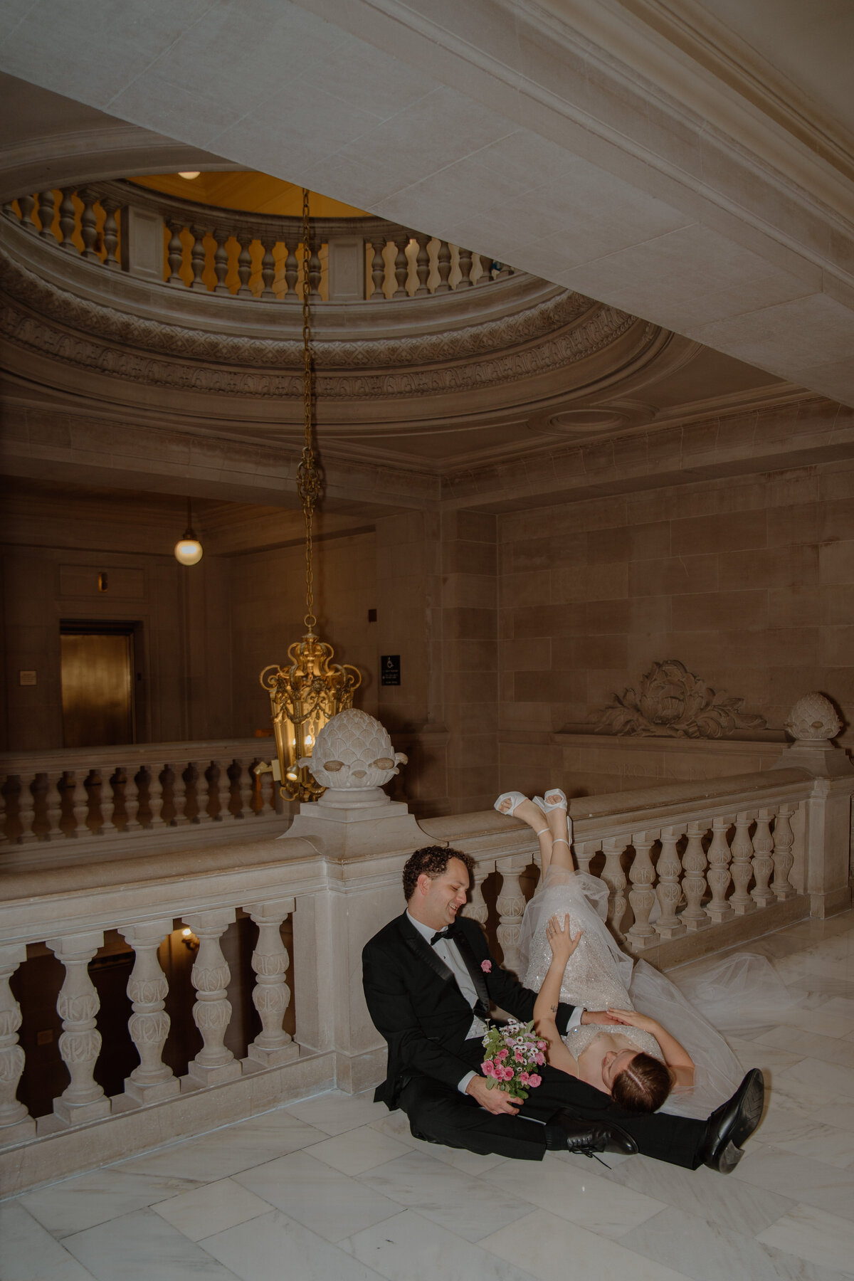 406_SF-CITY-HALL-WEDDING_M&S__CUD01140