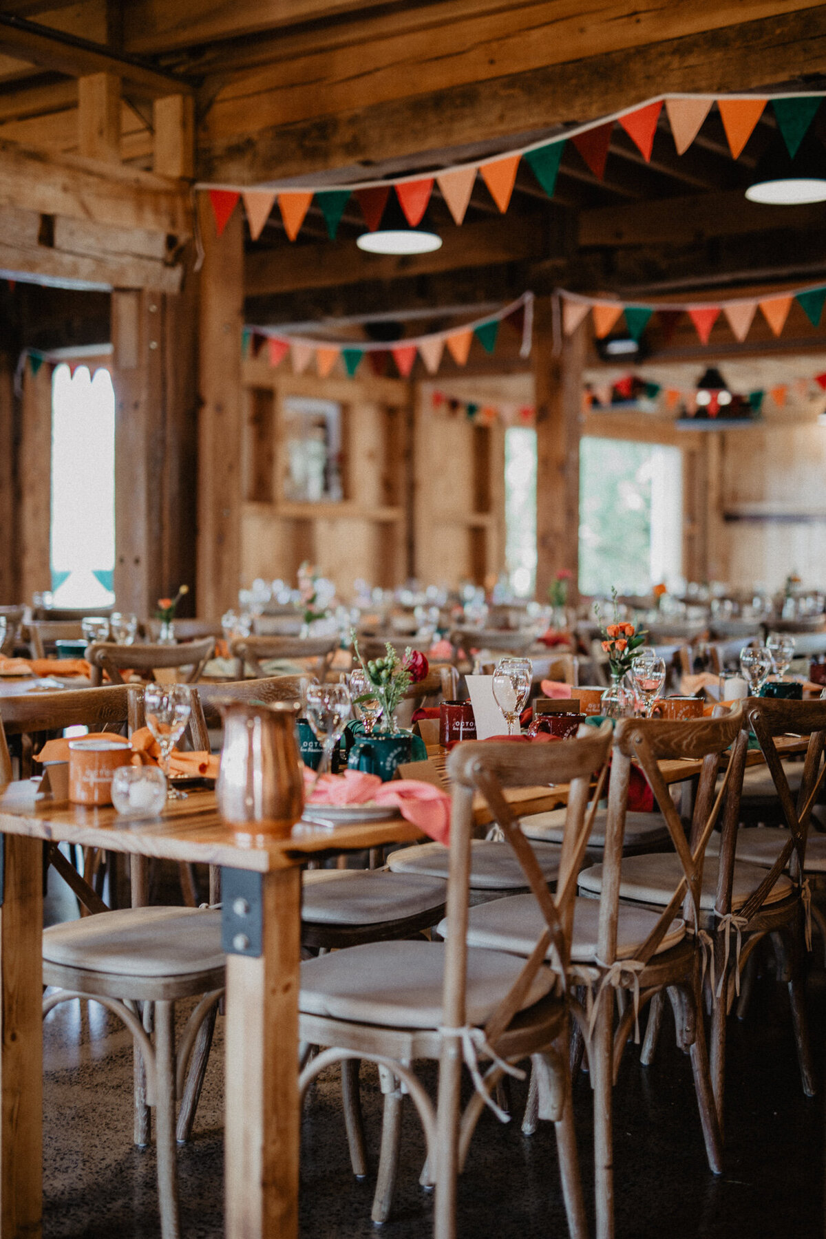 colorful-summer-camp-wedding-theme