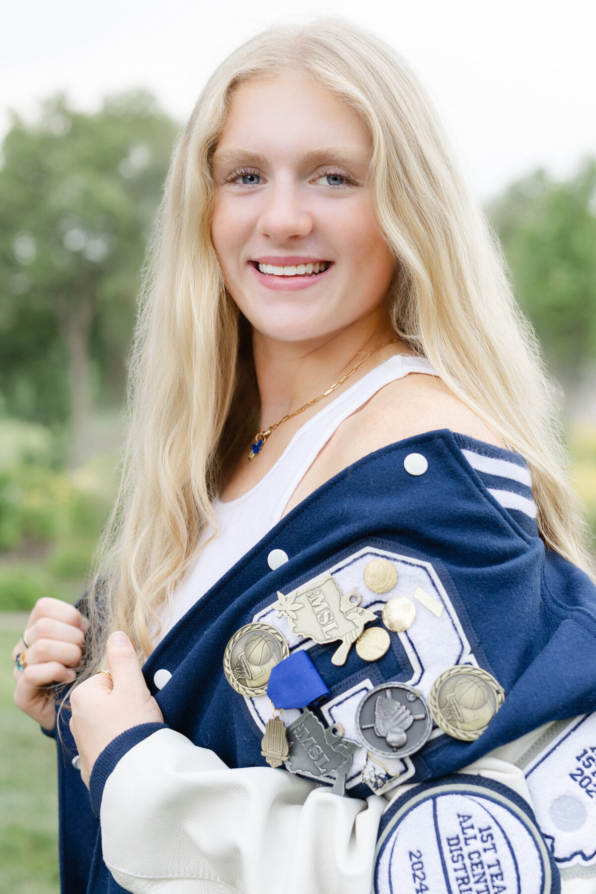 grandview-senior-girl-2026