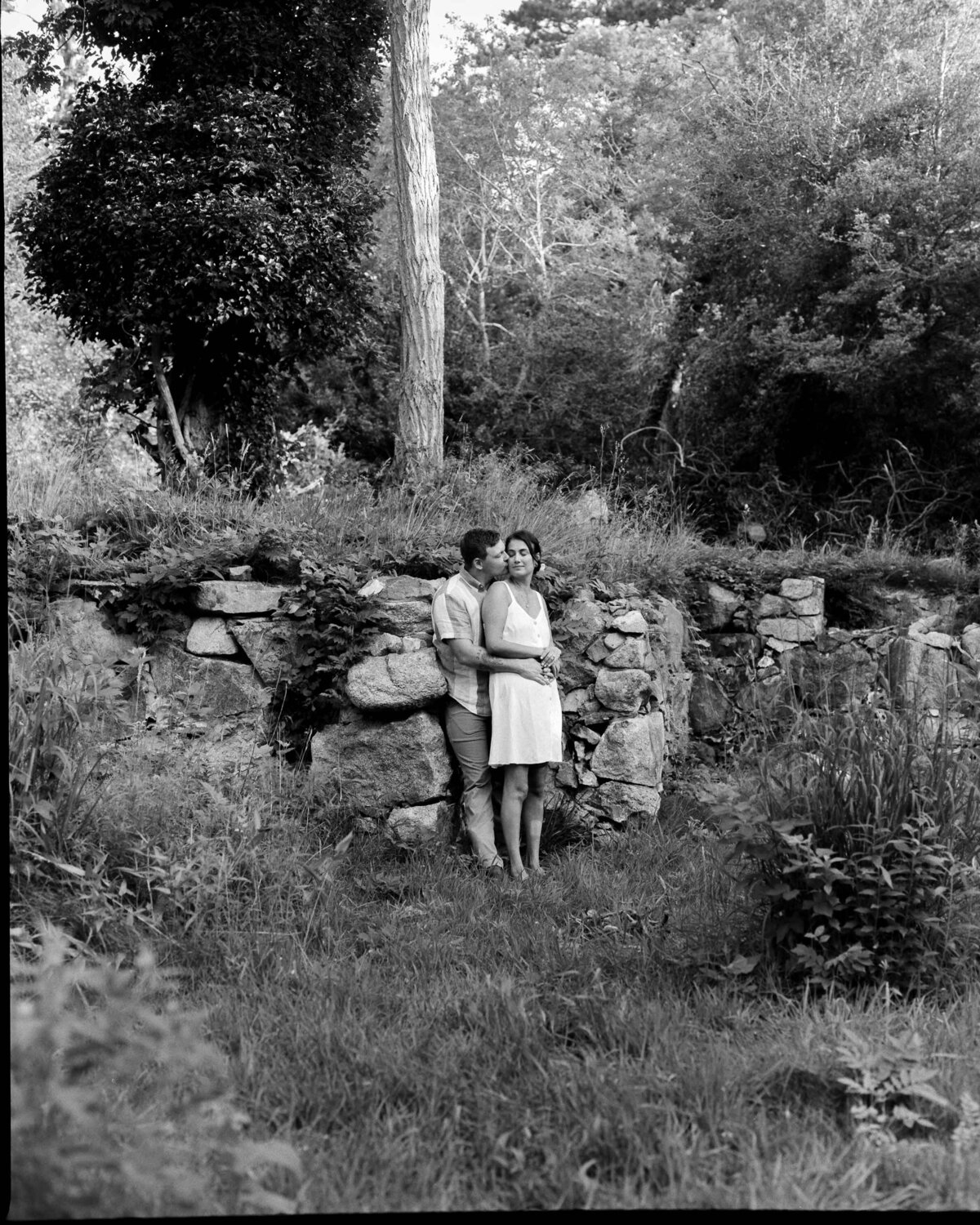 cape-cod-engagement-session-on-film-08