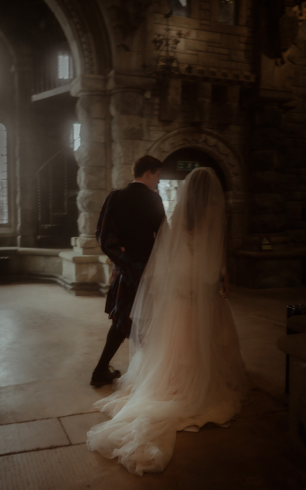 Capture every beautiful moment of your relationship with heartfelt and romantic couple photography.