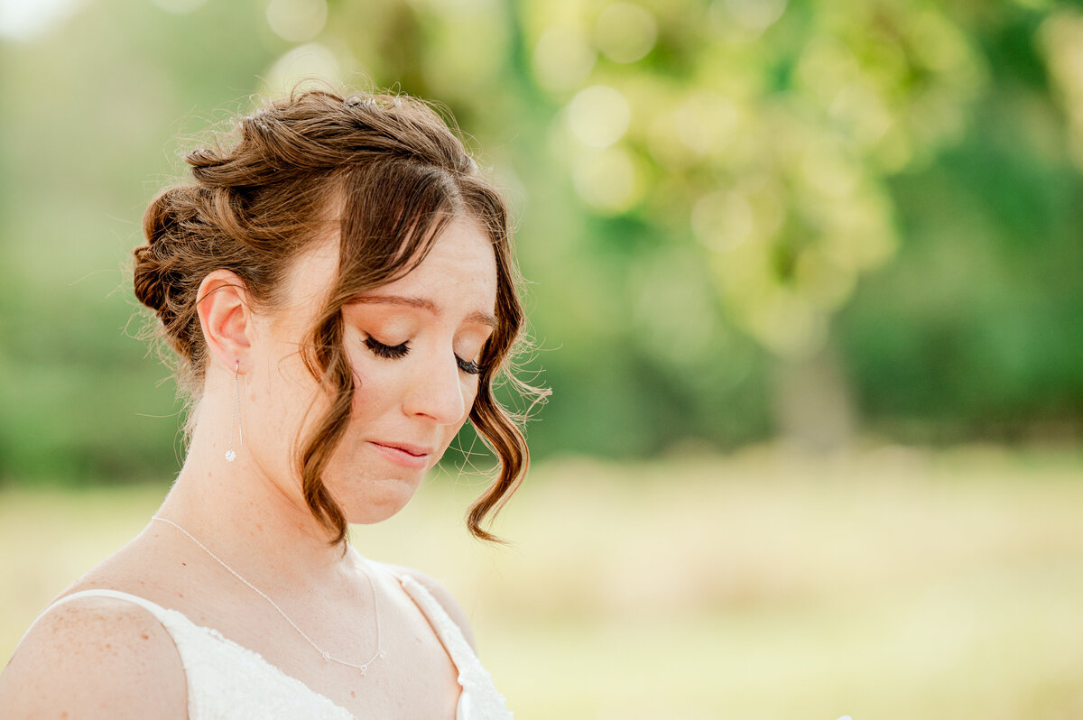 8173-Wedding at The Grands at Mulligans in Sartell Minnesota- Wedding Photographer Nicole Hollenkamp
