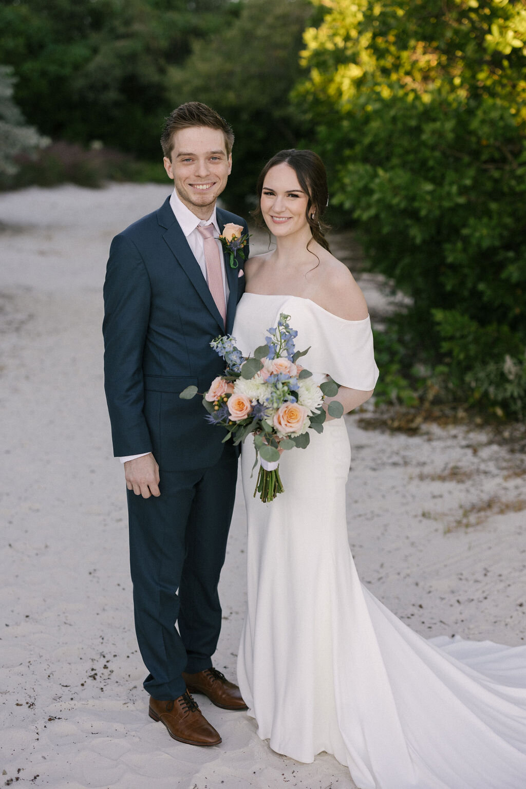 emily-plank-photo-the-current-hotel-elope-in-florida-chantilly-chic-celebrations-13