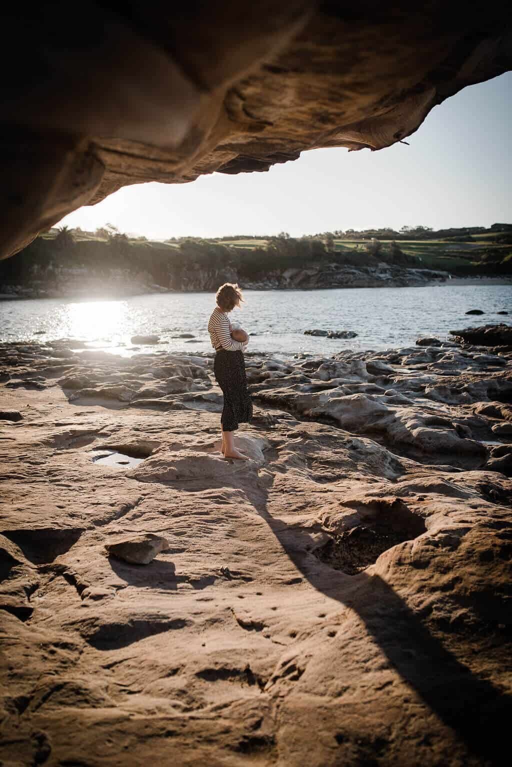 sydney-beach-sunset-mother-nursing-baby