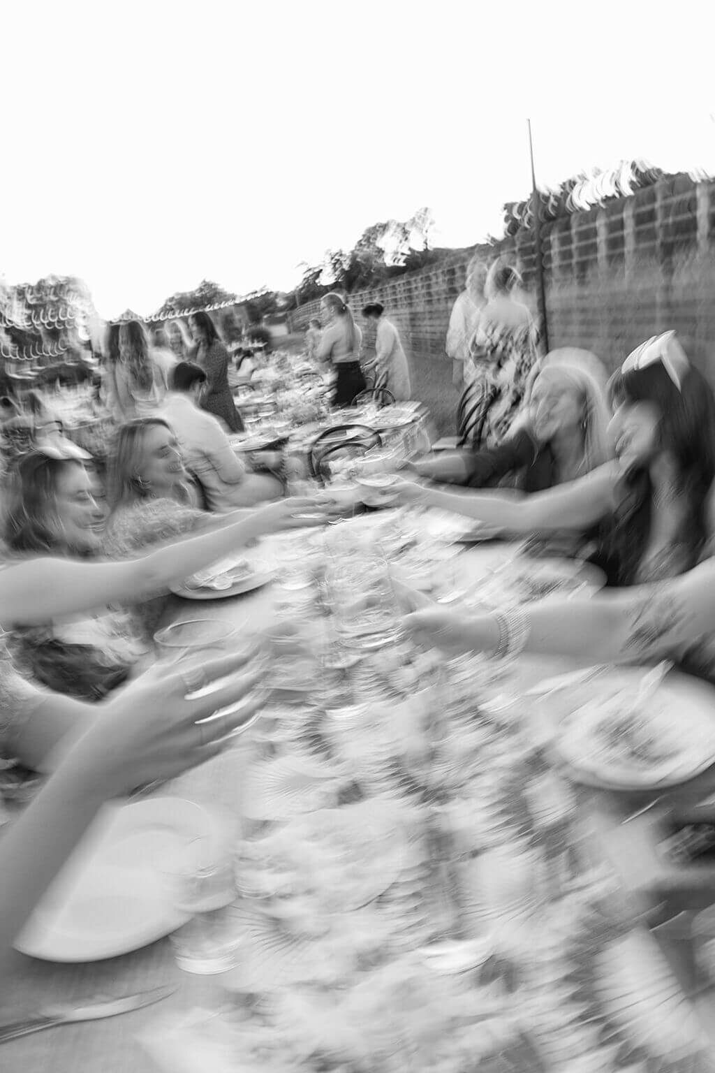 35-al-fresco-outdoor-dinner-corporate-event-modern-vintage-events