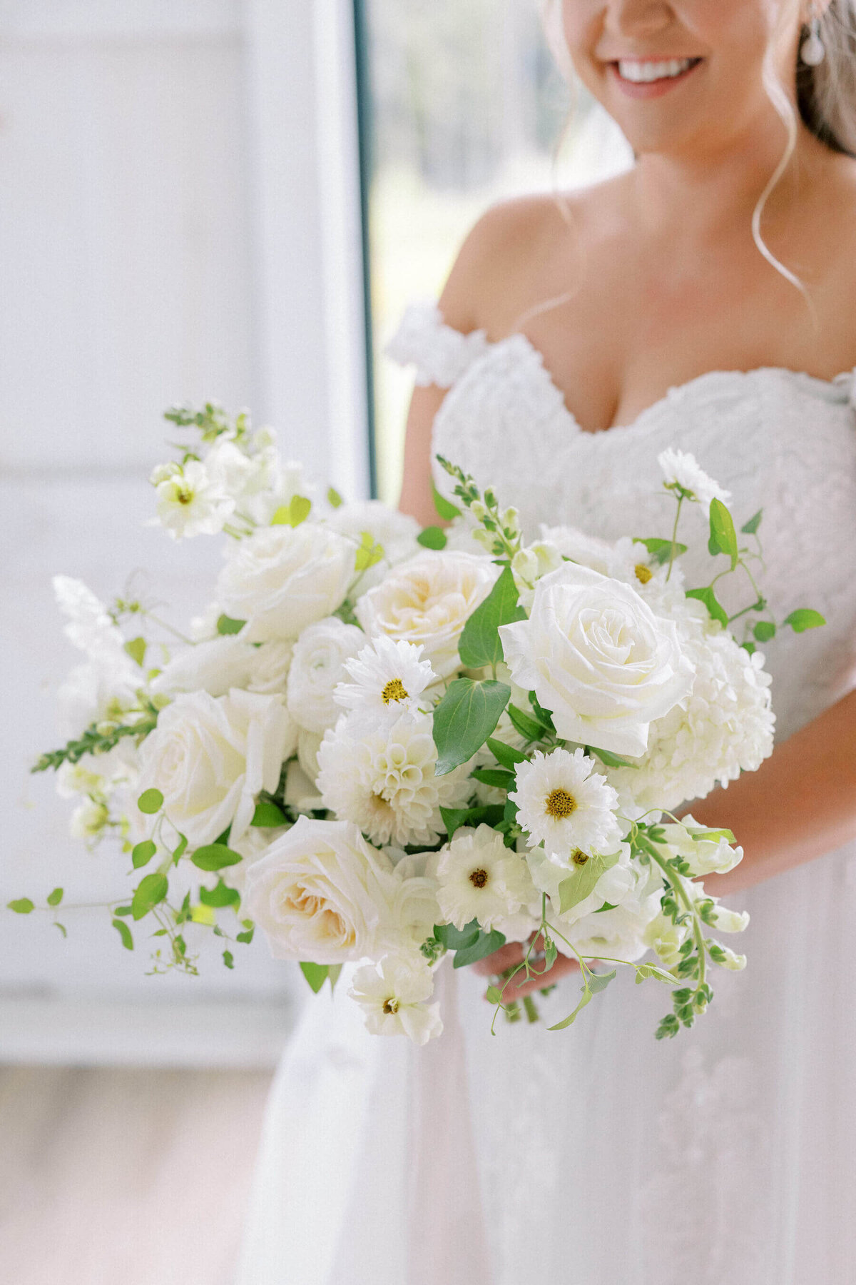 greenery-mckenzies-farm-wedding-florals-5