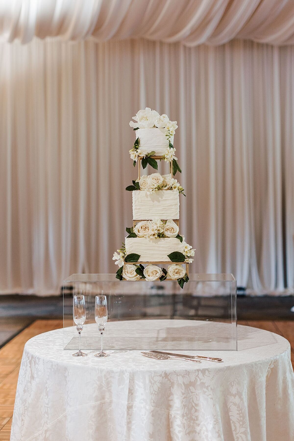 keeneland-wedding-cake