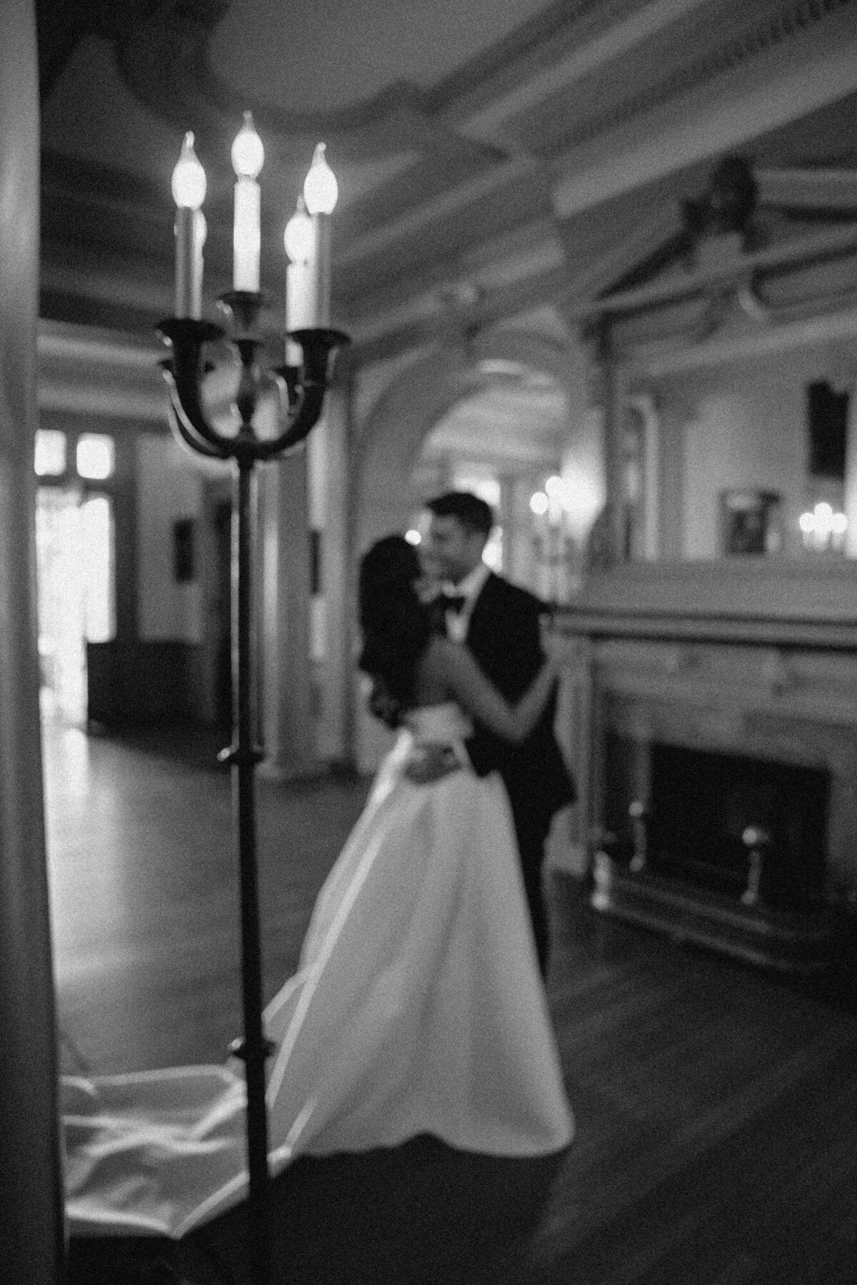 jaclyn-fisher-events-planning-modern-deco-wedding-in-philadelphia-51