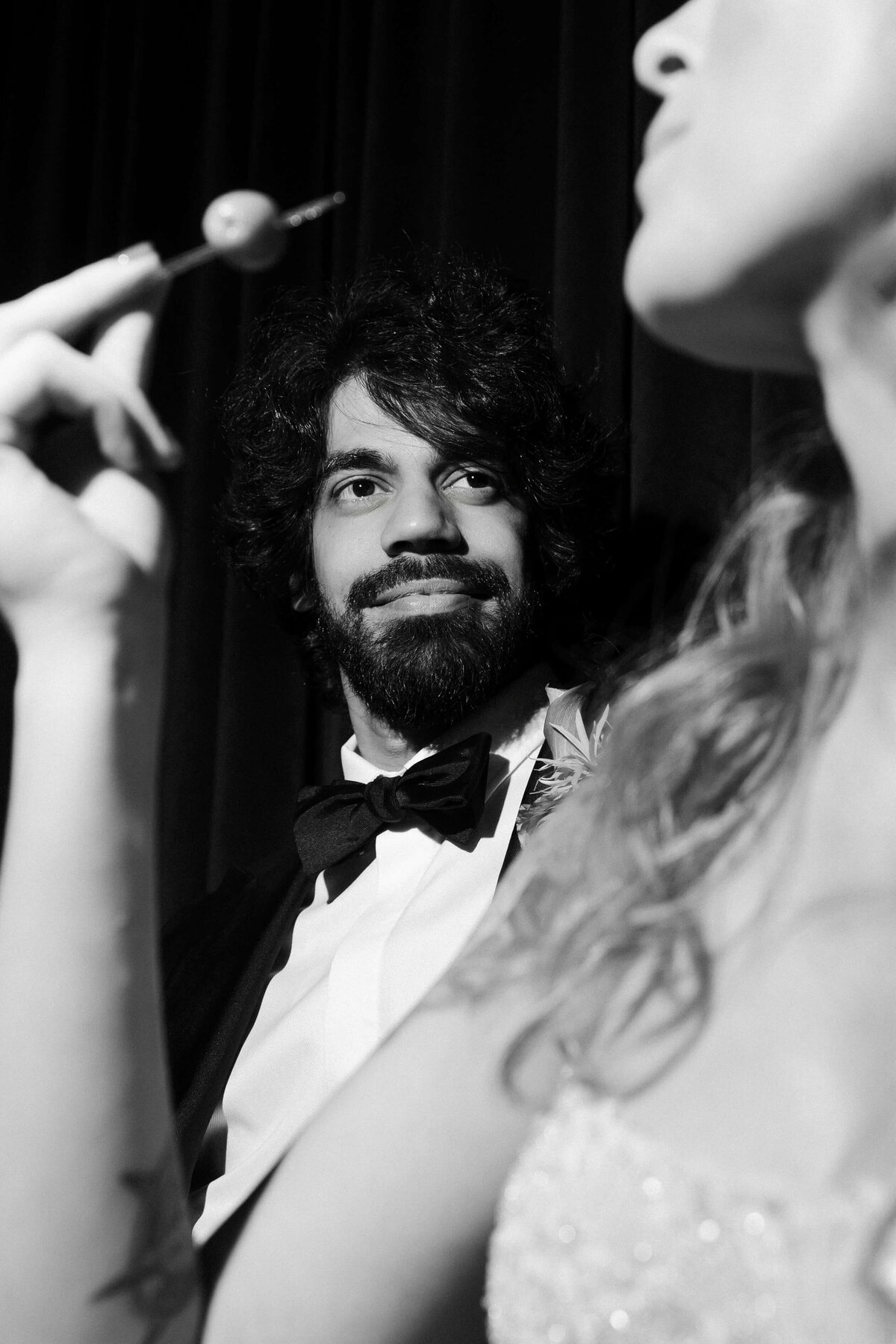 34riskyexposure_hayley-vikram_las-vegas-elopement-photography