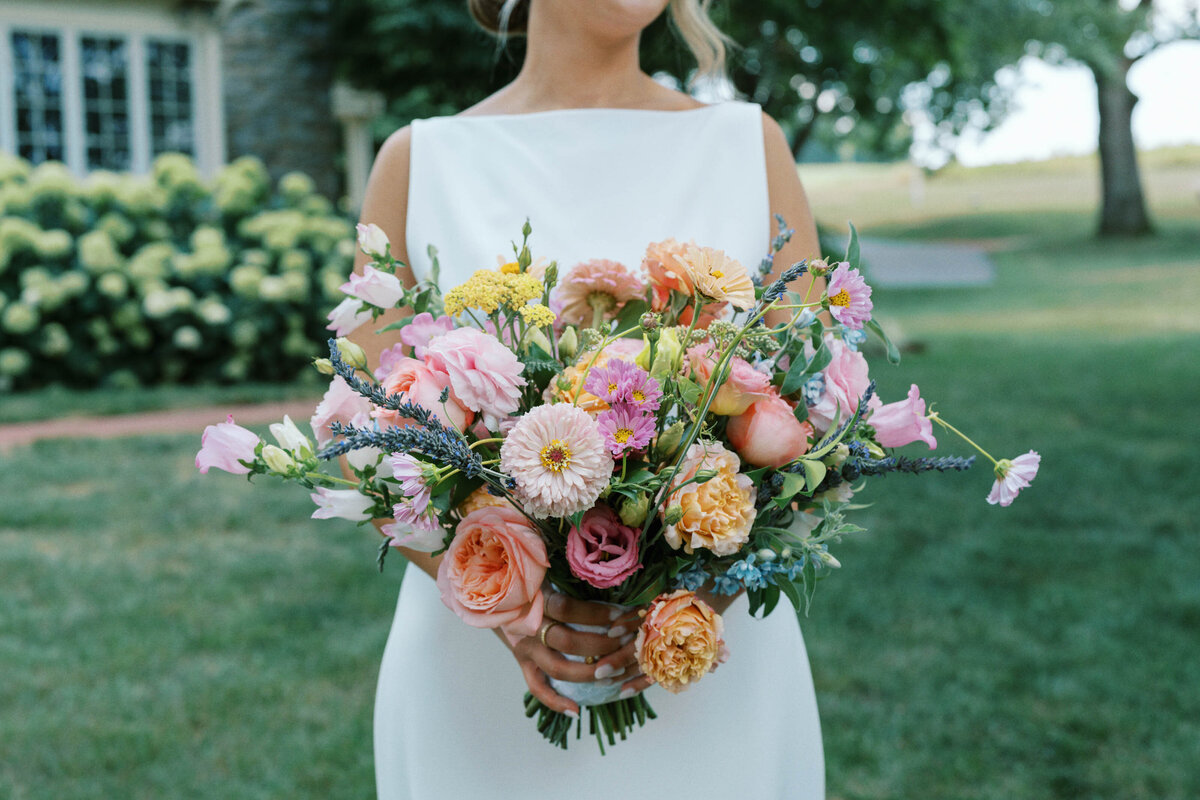 farm-at-eagles-ridge-lancaster-wedding-044