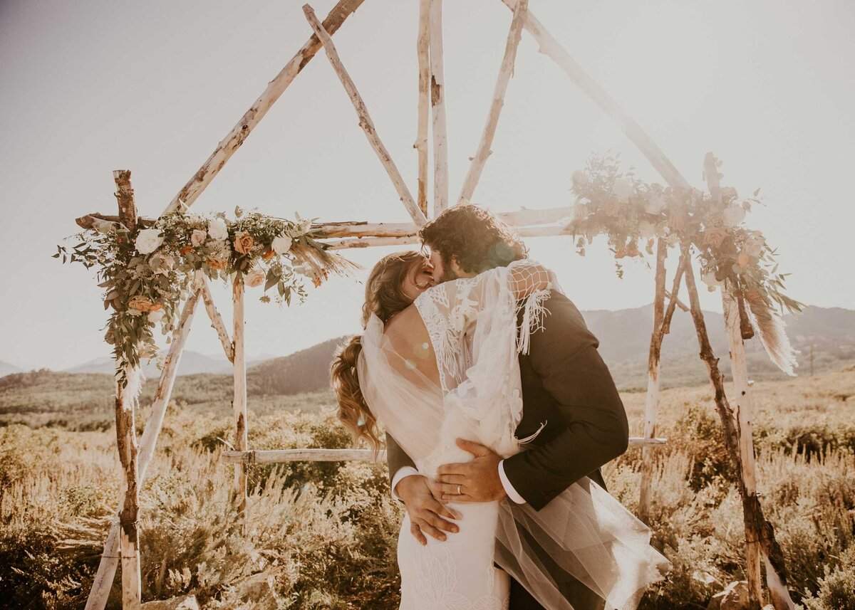 wedding-arch-flowers