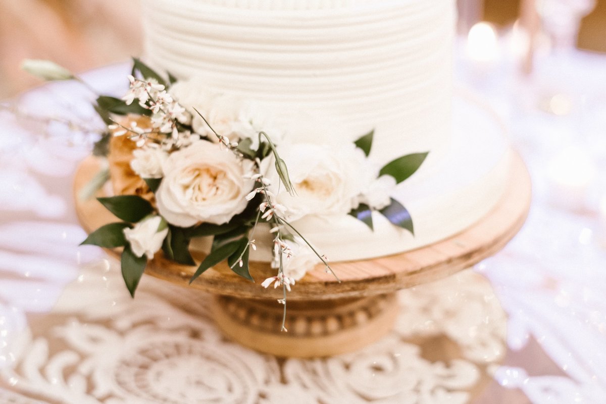 Floral Wedding cake details