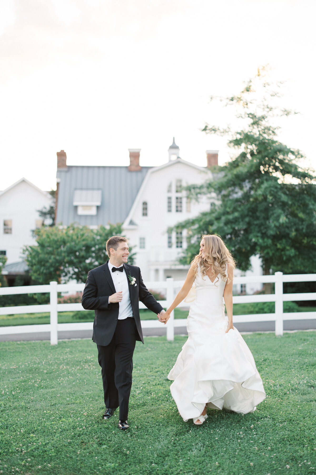 Molly Sue Photography New Jersey + East Coast Wedding Photographer Romantic Imagery Engagement Lifestyle Heirloom Wedding Albums9