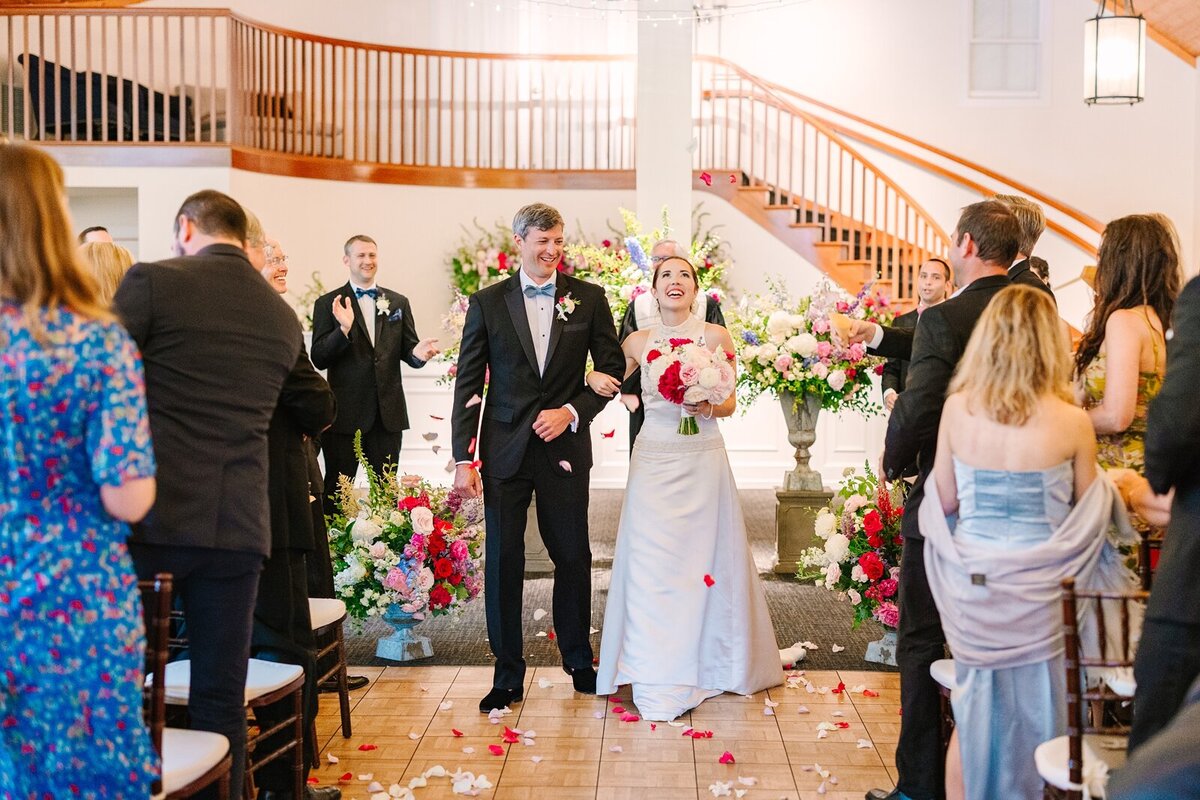 Modern_Black_Tie_Rainy_Summer_Wedding_Spruce_Point_Inn_Maine_Photography_0037