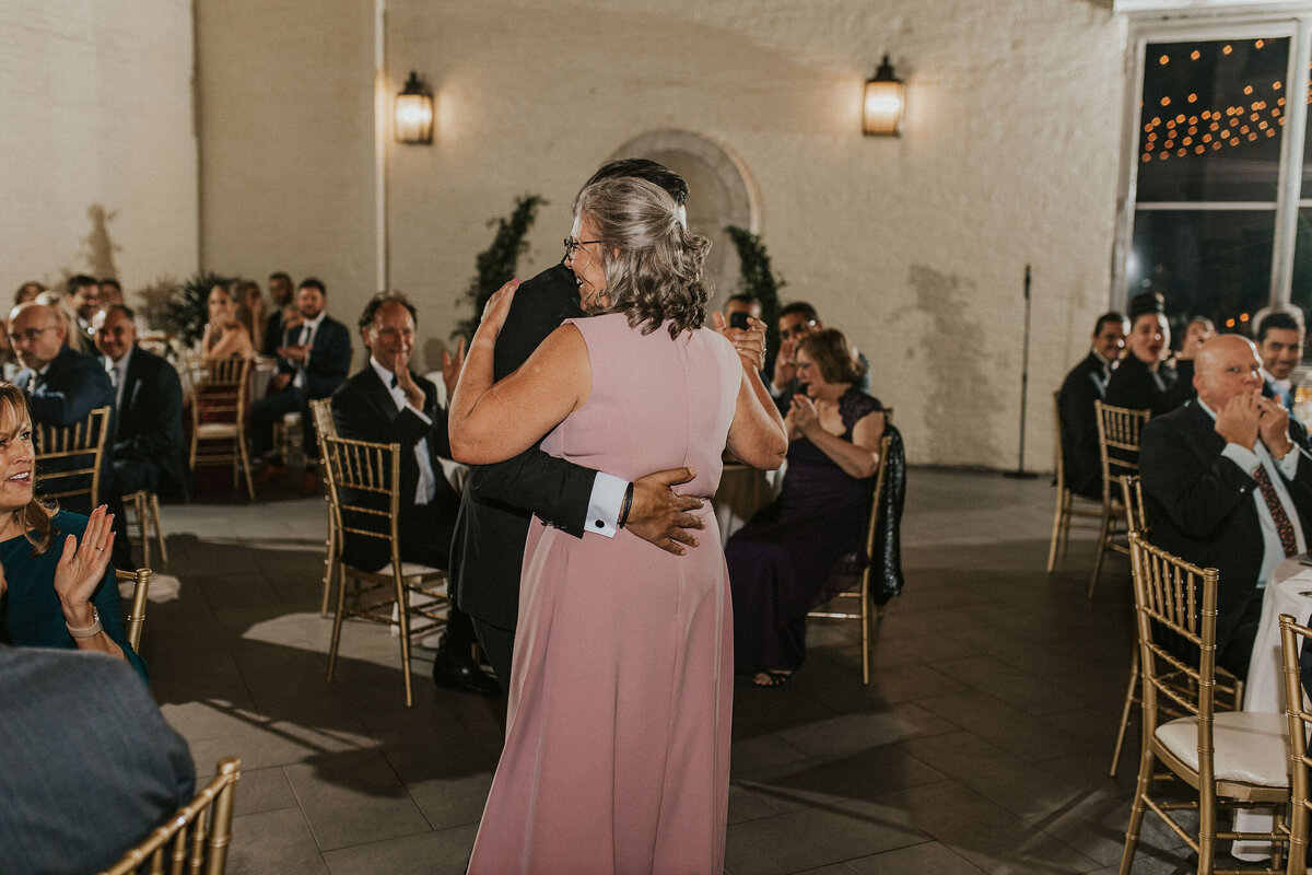 WELLING-FLORES.Wedding.EngineersClub-rcptn-73