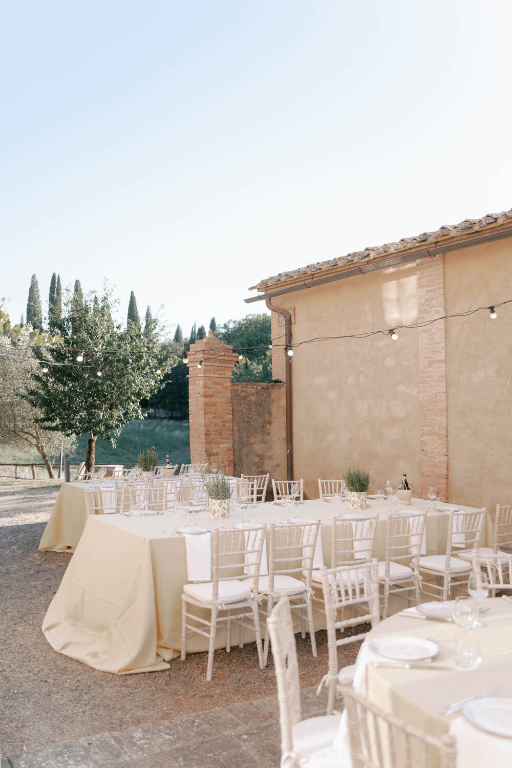 Flora_And_Grace_Tuscany_Fashion_Wedding_Photographer-24