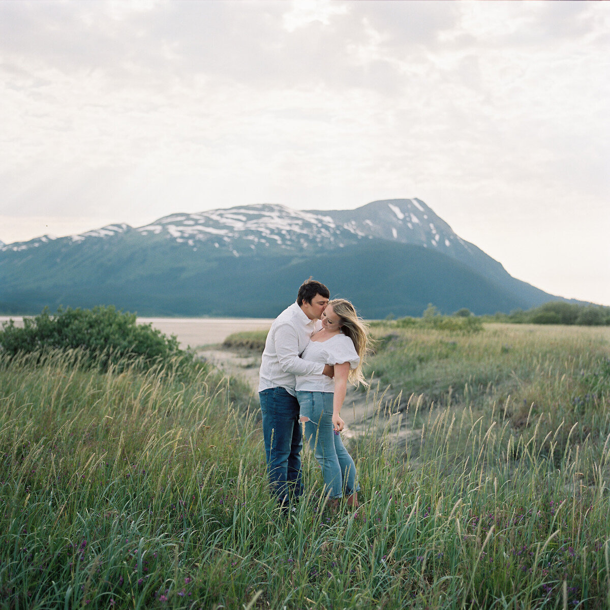Turnagain-Arm-Alaska-Engagement-Photography-1333