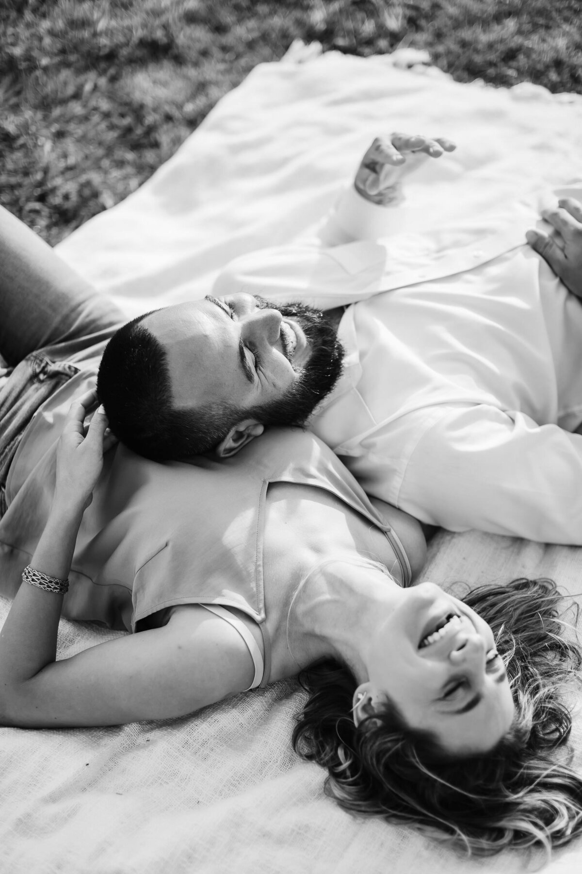 Nicole-Marcelle-Photography_046_beavertail-engagement-session-angelica-duncan