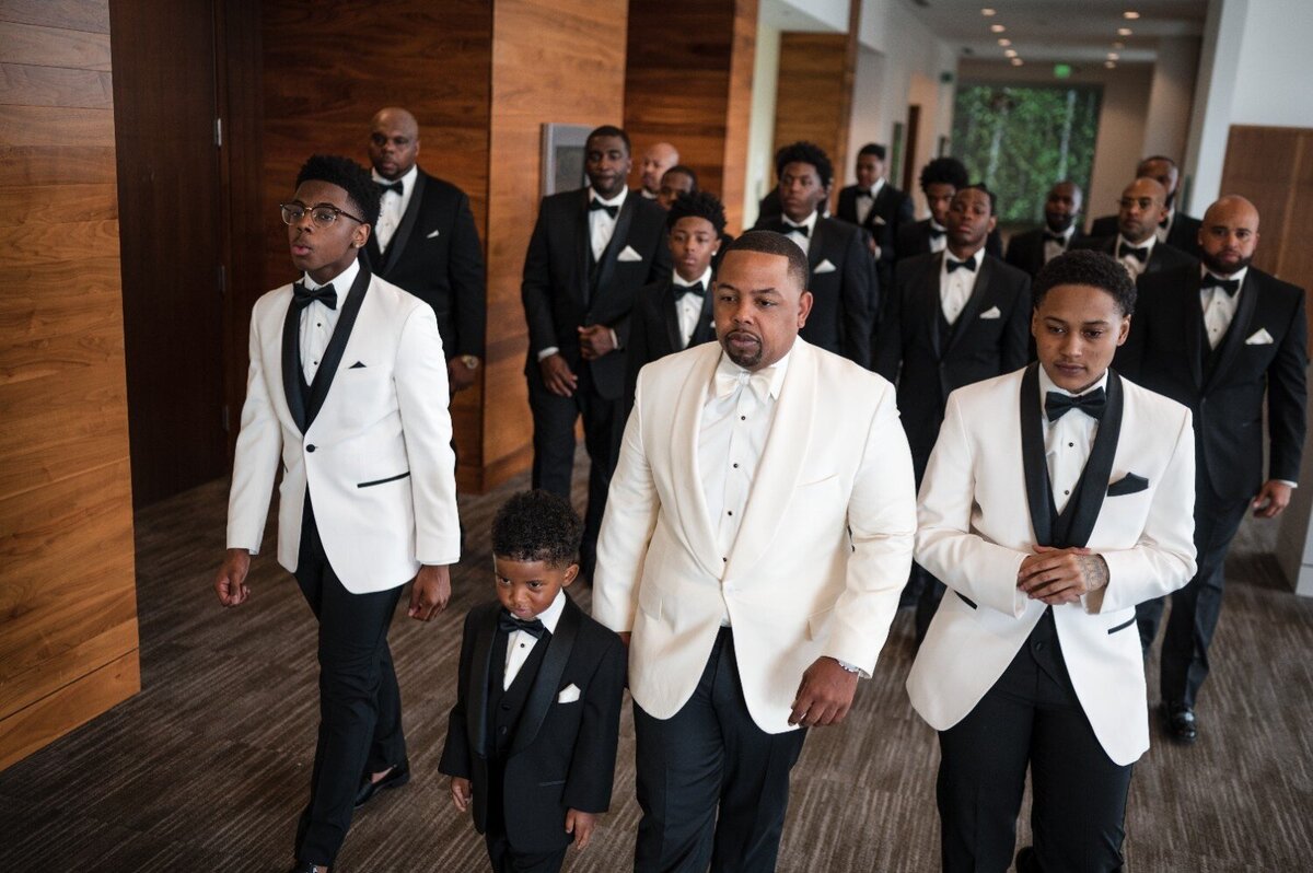 groomsmen-walk-indianapolis-wedding-moments.jpg