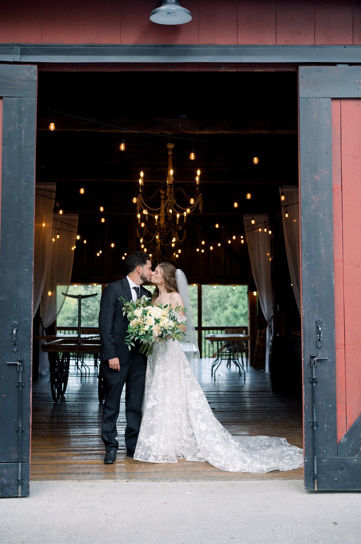 carmen-may-photography-woods-eisler-farms-wedding-butler-pa-1-2