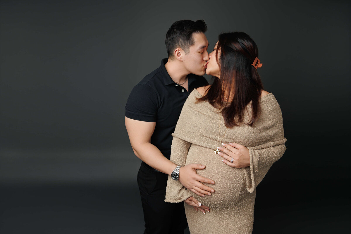 harrisburg-couples-studio-maternity-session-2