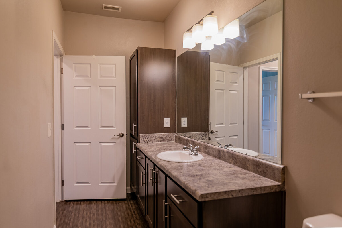 042924ATLGranite Crossing-63