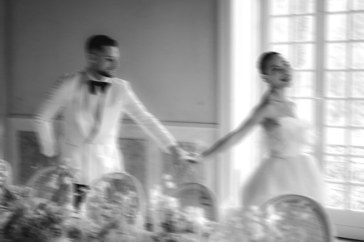 Dimos Bablis Studio Luxury Wedding Photographers Greece and Italy Santorini Wedding Villa Cipressi pastel  _038