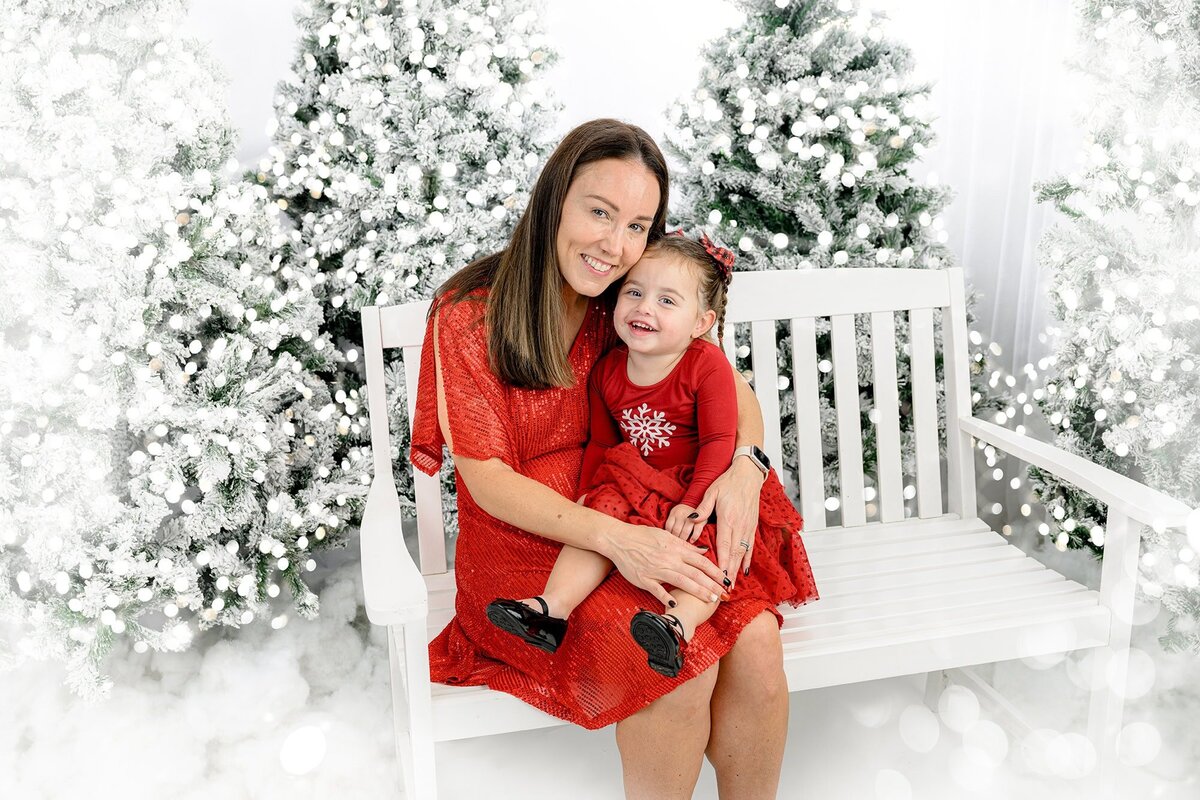 Charlotte-Limited-Edition-Holiday-Session-Tobis-Timeless-Treasures-033