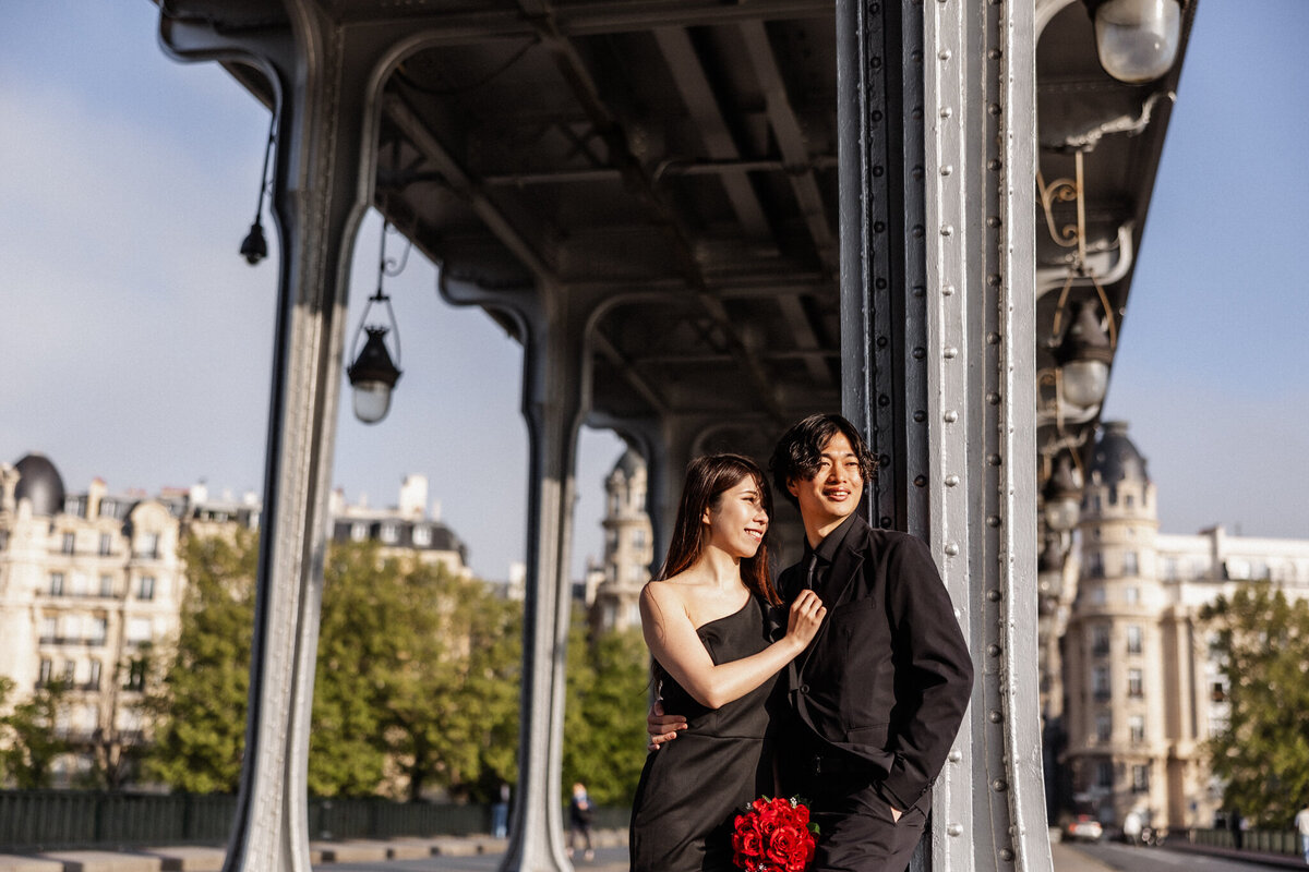 Paris_photowedding_PontBir-Hakeim_27