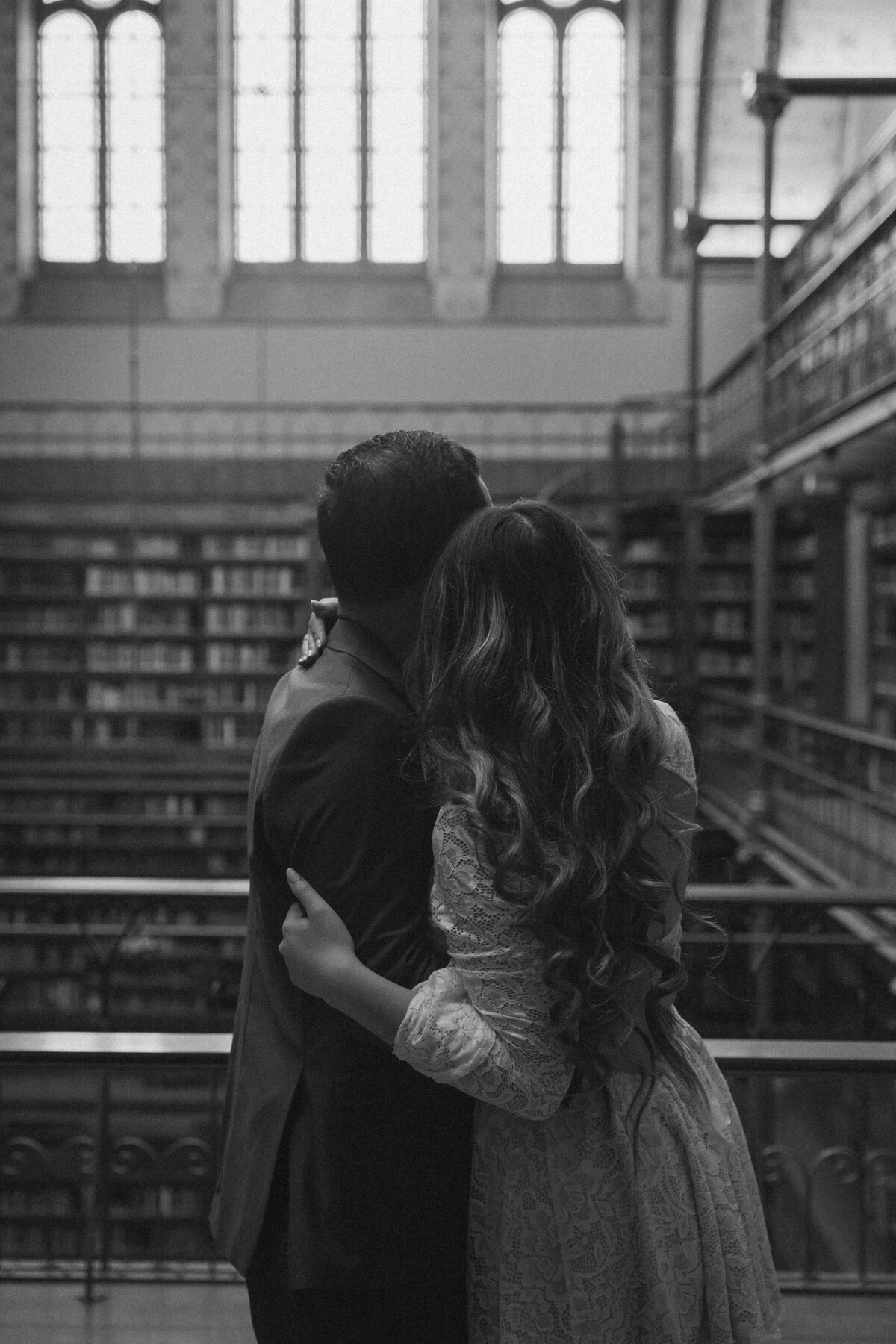 engagement-couple-photoshoot-photographer-amsterdam-inhosuecapture-1-8