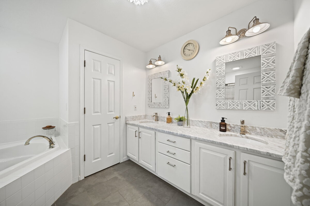 55-web-or-mls-A7404533
