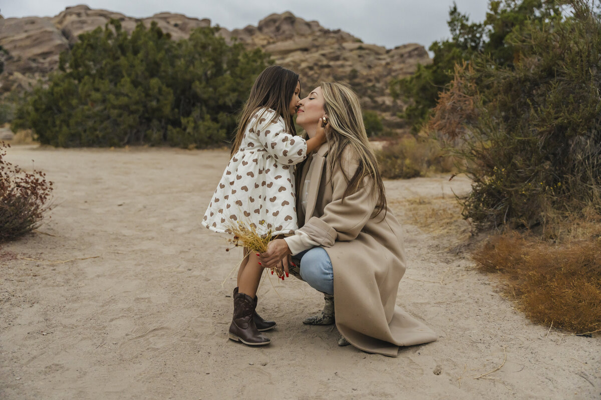 vasquez-rocks-shandel-grey-109