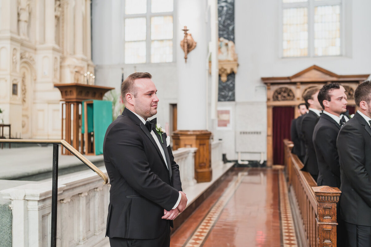 Classic Detroit Wedding at Saint Peter and Paul Church with Elegant Andiamo Reception11
