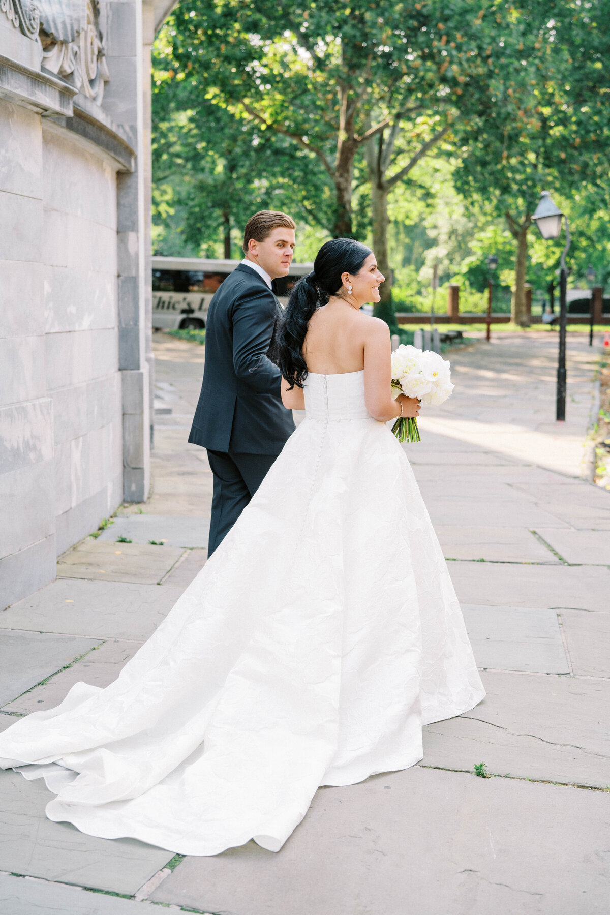 Philadelphia-Ritz-Carlton-Wedding-Bride-Groom-Photos_075
