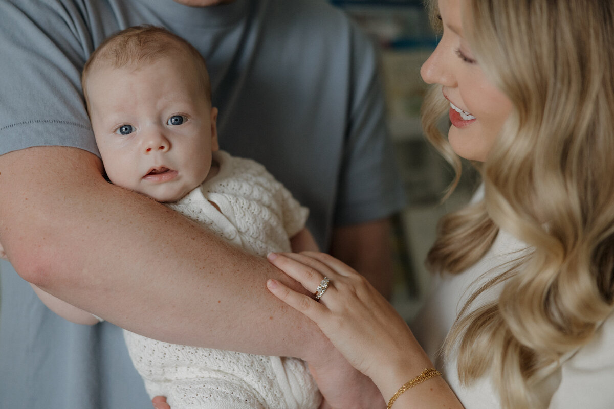 Indianapolis lifestyle newborn photography mother and baby