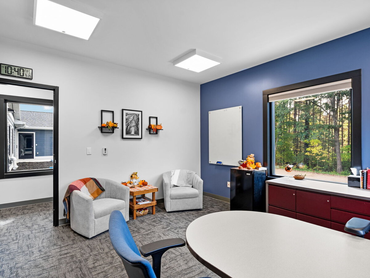 12-web-or-mls-A7403353