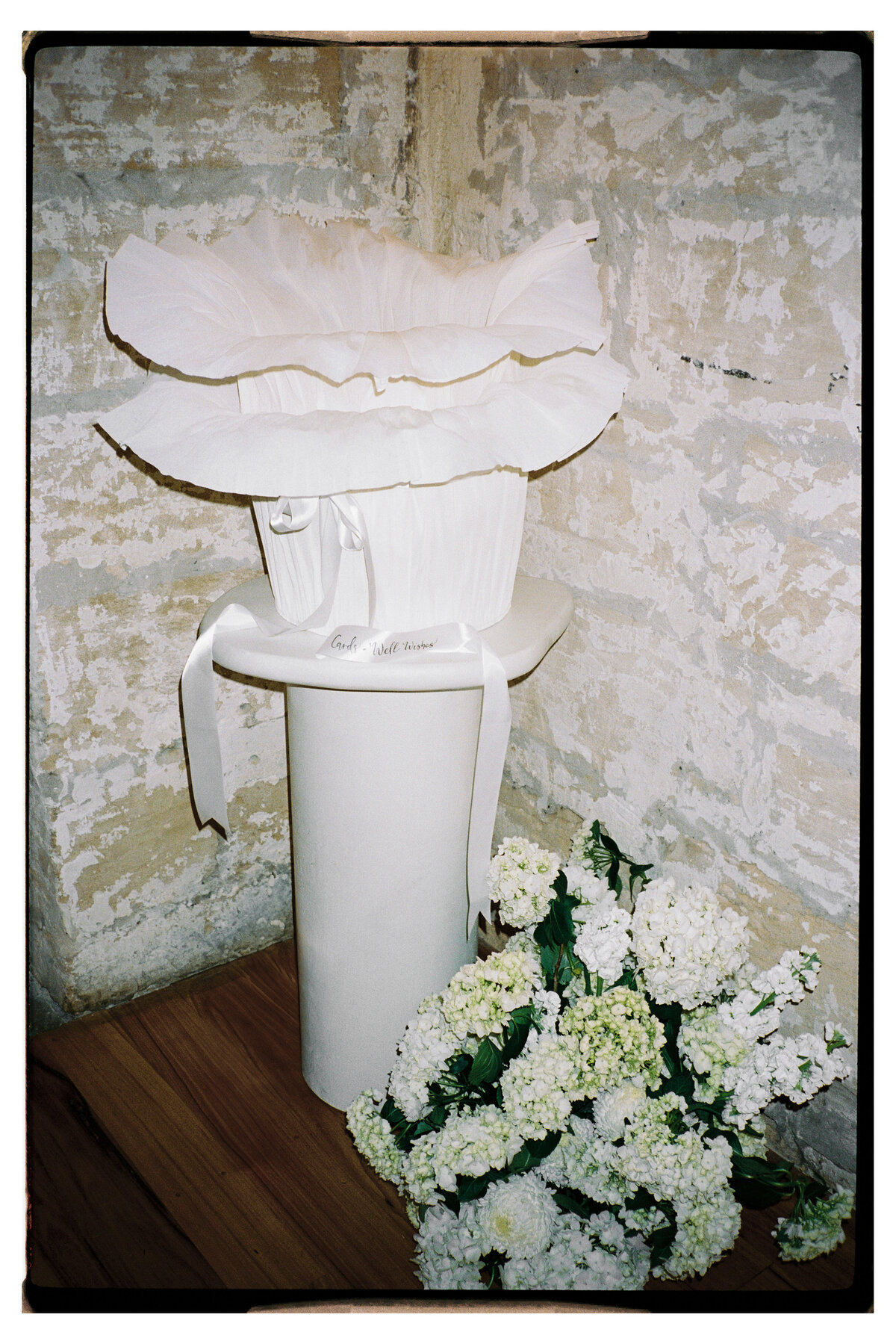 Maegan-Brown-Moments_231103_Wedding_Lauren-Bernie_Frolic-Lane_35mm-Film-Scans_0037-2