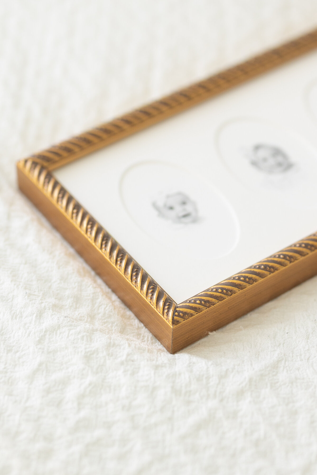 Custom Frames & Heirloom Albums-14