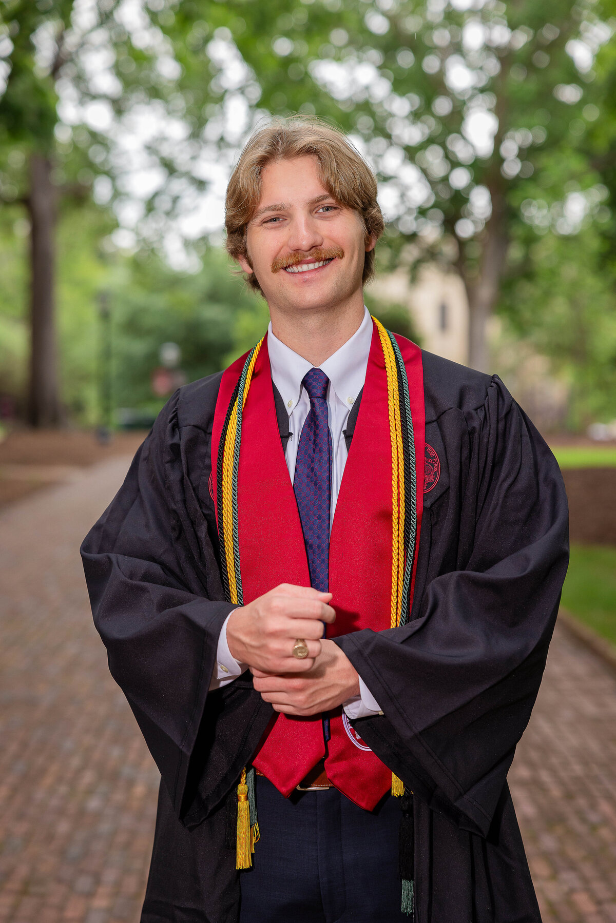 Ben B-5504 Horseshoe senior pictures USC