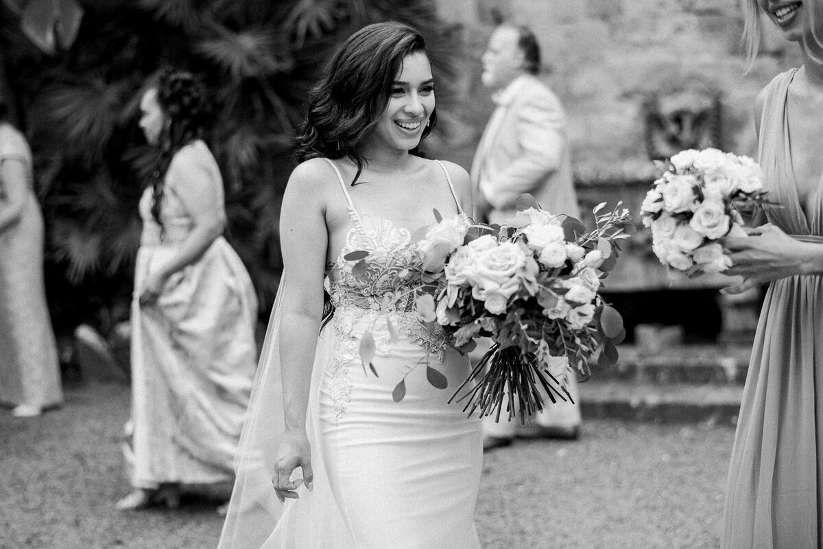 Maïlys Fortune Photography Husband Wife Wedding Weddings Photography France Switzerland Italy Timeless Dreamy Imagery Bilingual French English Destination Weddings Destination Wedding Provence French Riviera Paris Lake Como Tuscany96