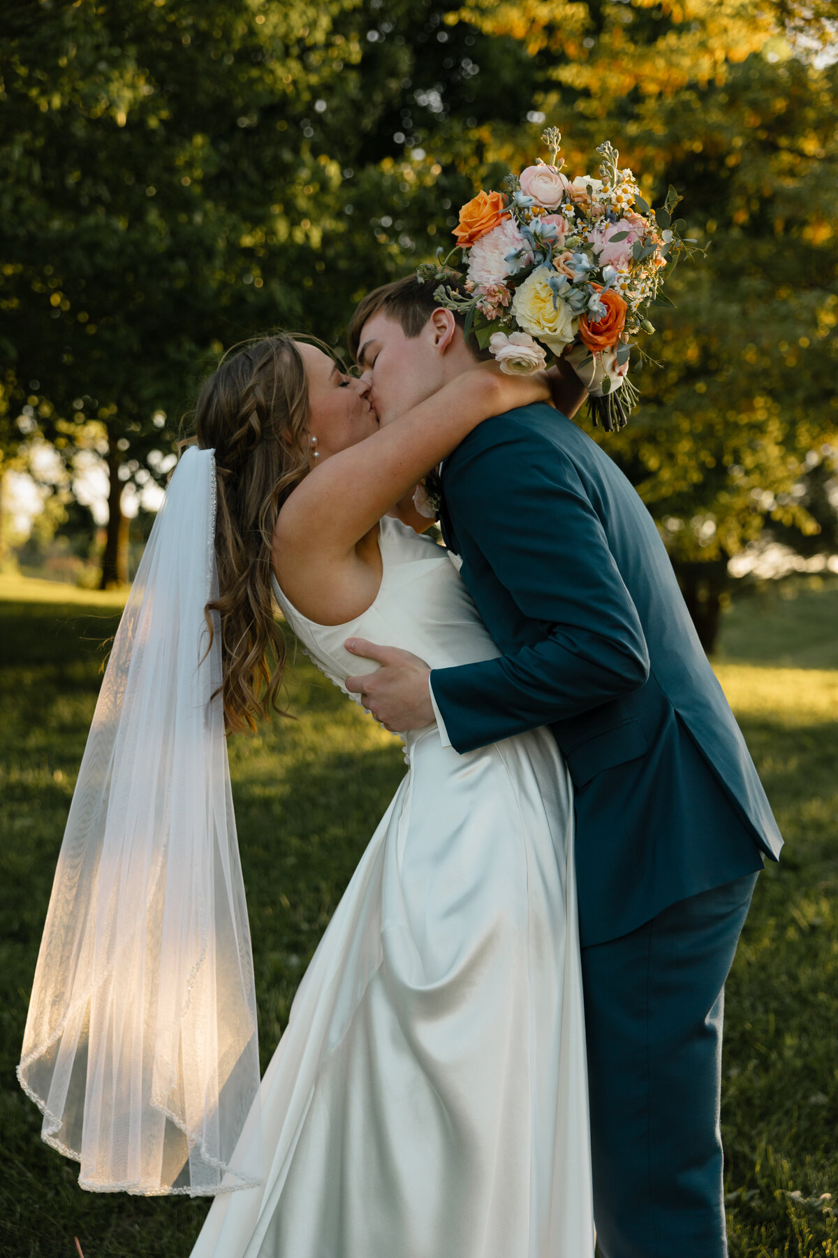 Sydney and Brant's Rustic Midwest Wedding Photography-620