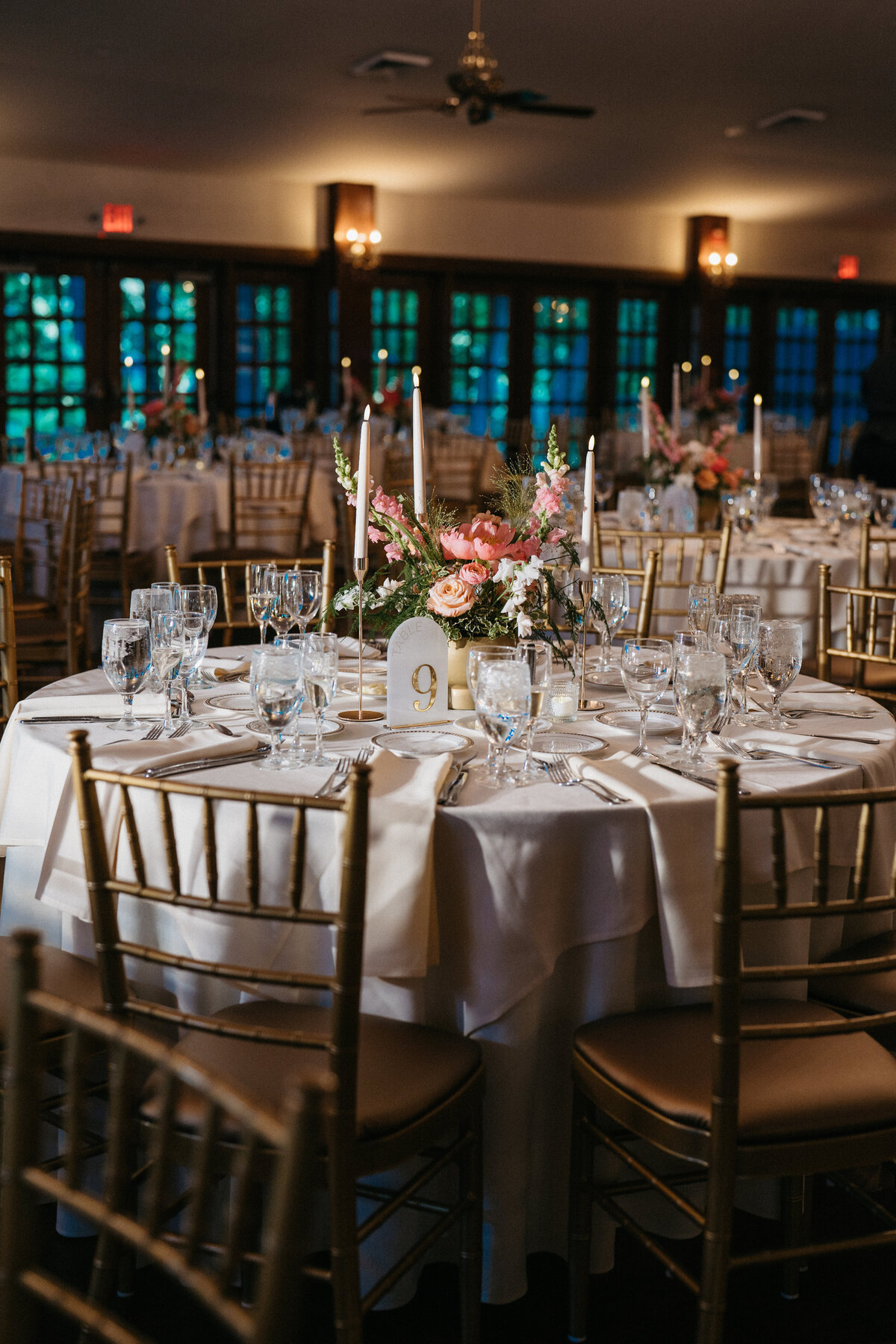reception-flowers-saint-clements-castle
