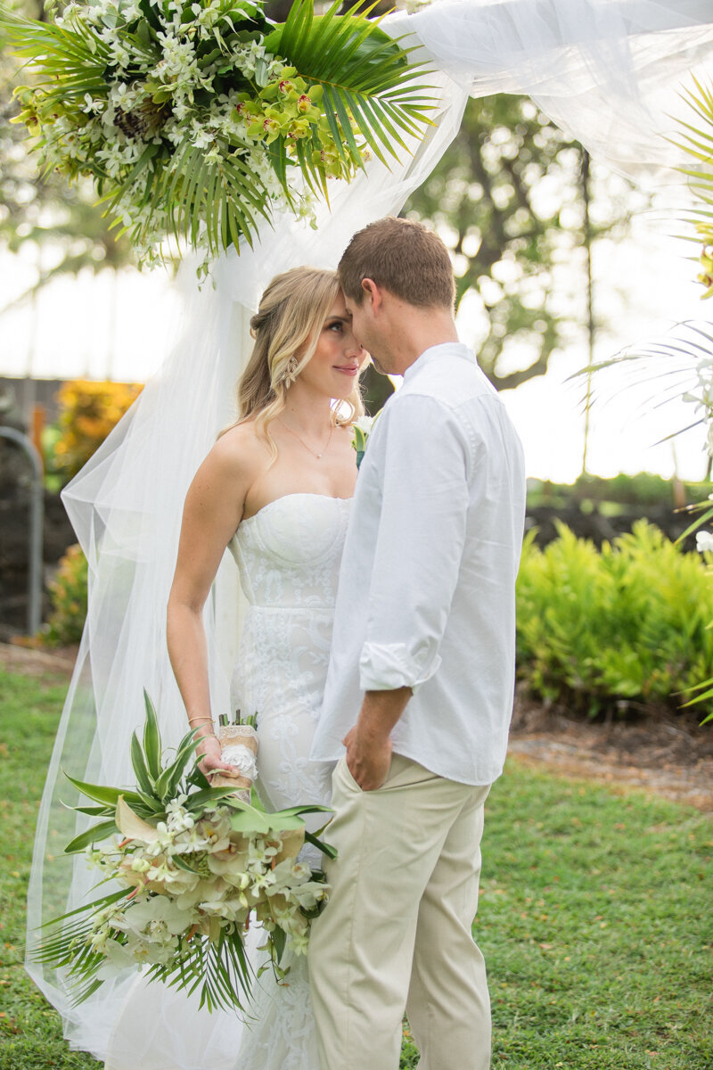 Big Island Wedding photography - Outrigger Kona bride and groom